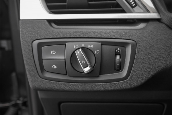 BMW X1 sDrive20i High Executive X-Line Pano Sportstoel Leder