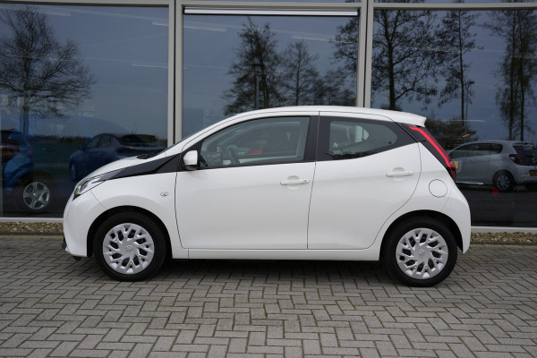 Toyota Aygo 1.0 VVT-i x-play limited | Achteruitrijcamera | Bluetooth |