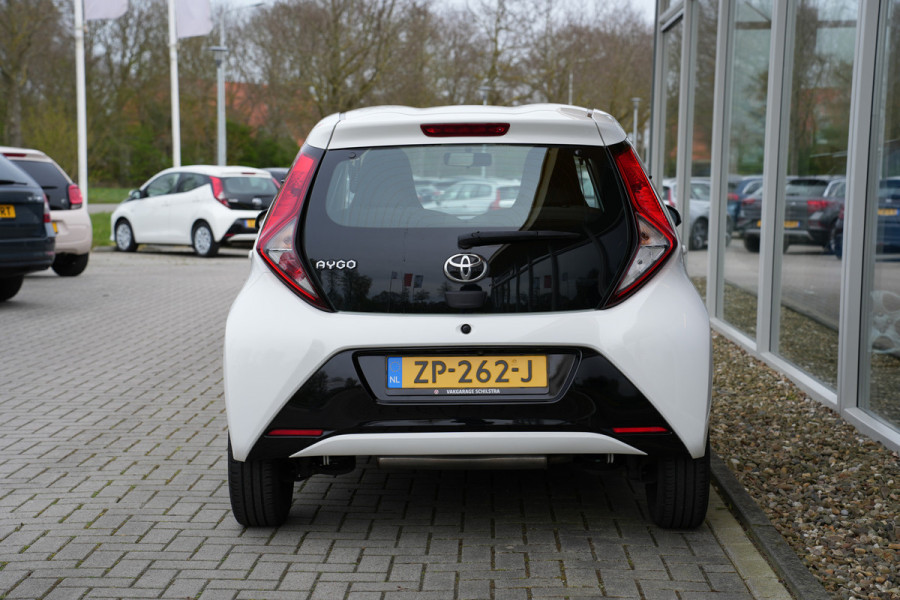 Toyota Aygo 1.0 VVT-i x-play limited | Achteruitrijcamera | Bluetooth |