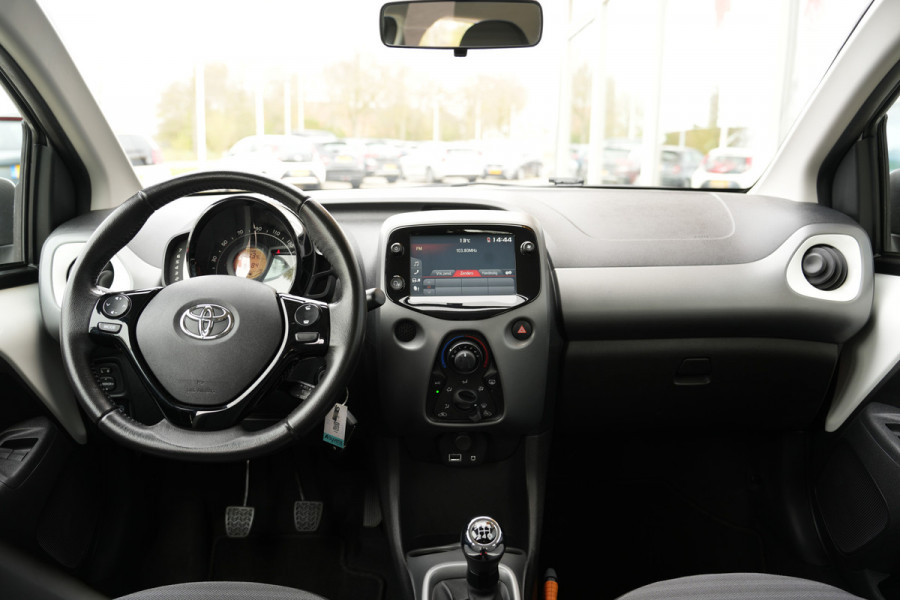 Toyota Aygo 1.0 VVT-i x-play limited | Achteruitrijcamera | Bluetooth |