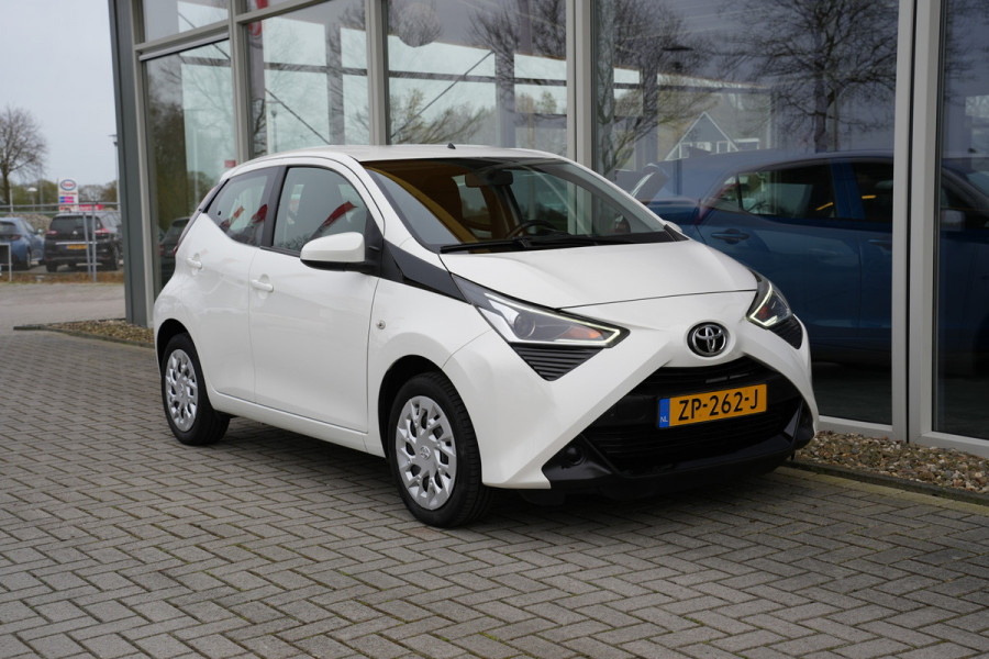 Toyota Aygo 1.0 VVT-i x-play limited | Achteruitrijcamera | Bluetooth |