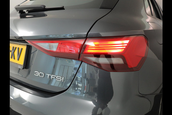 Audi A3 Sportback 30 TFSI Pro Line | Led | Climate Control | Apple carplay & Android Auto | Parkeer sensoren |