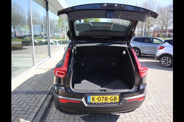 Volvo XC40 Recharge P8 AWD R-Design SOH 88,1% / Stoel-stuurverw. / Camera NL Auto / BTW Auto