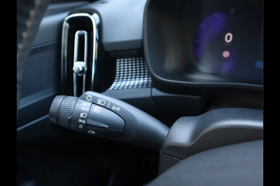 Volvo XC40 Recharge P8 AWD R-Design SOH 88,1% / Stoel-stuurverw. / Camera NL Auto / BTW Auto