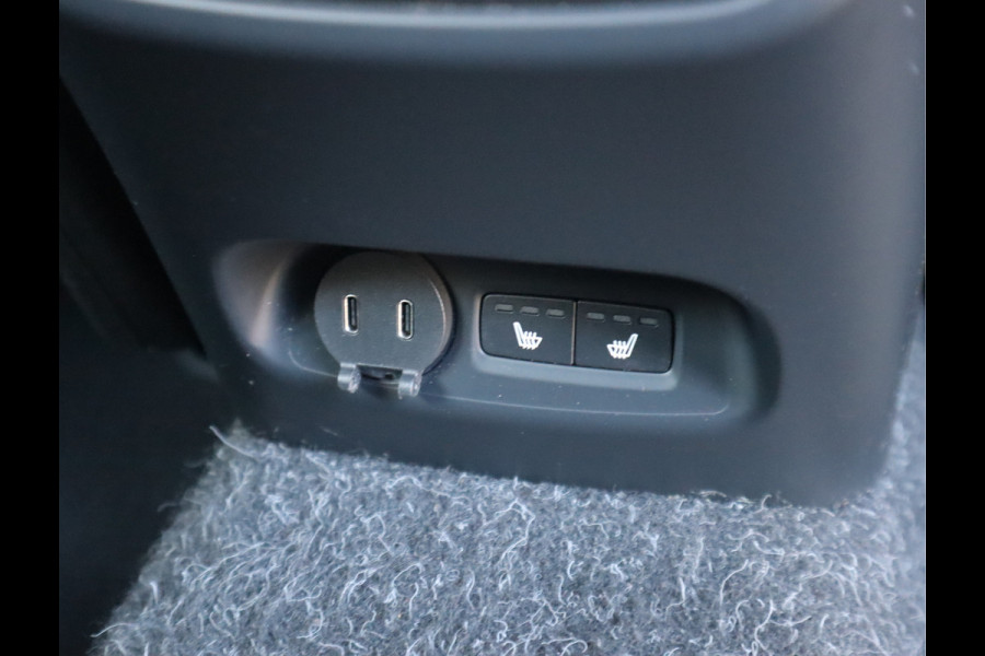 Volvo XC40 Recharge P8 AWD R-Design SOH 88,1% / Stoel-stuurverw. / Camera NL Auto / BTW Auto