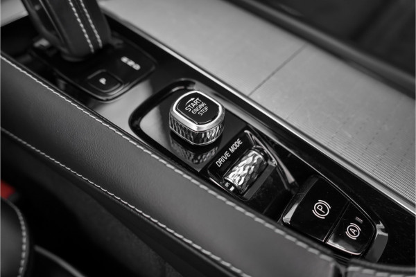 Volvo XC90 2.0 T8 Recharge AWD R-Design Pano H/K Trekhaak