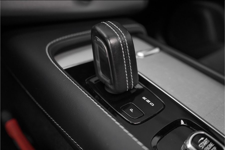 Volvo XC90 2.0 T8 Recharge AWD R-Design Pano H/K Trekhaak