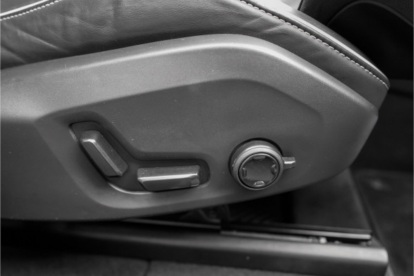 Volvo XC90 2.0 T8 Recharge AWD R-Design Pano H/K Trekhaak