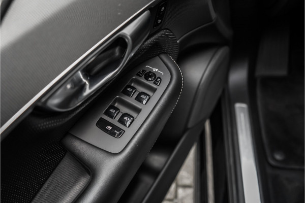 Volvo XC90 2.0 T8 Recharge AWD R-Design Pano H/K Trekhaak