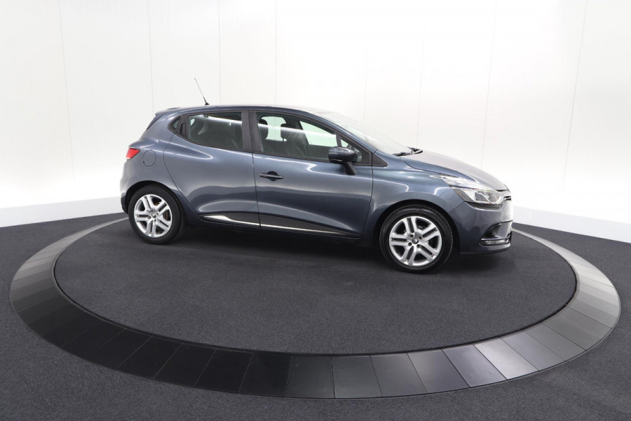 Renault Clio TCe 90 Zen | Navigatie | Parkeersensoren | Climate Control