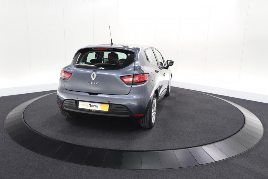 Renault Clio TCe 90 Zen | Navigatie | Parkeersensoren | Climate Control