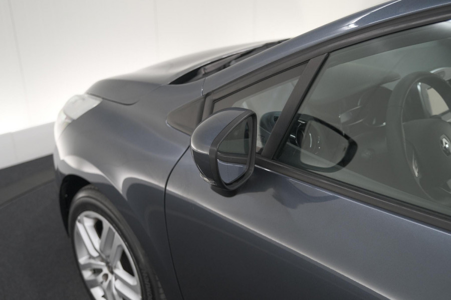 Renault Clio TCe 90 Zen | Navigatie | Parkeersensoren | Climate Control