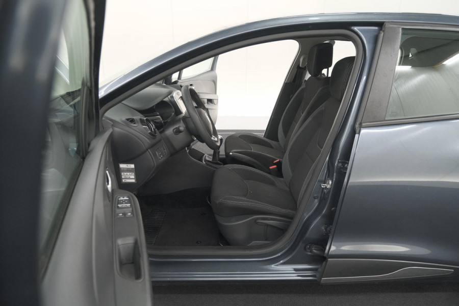 Renault Clio TCe 90 Zen | Navigatie | Parkeersensoren | Climate Control