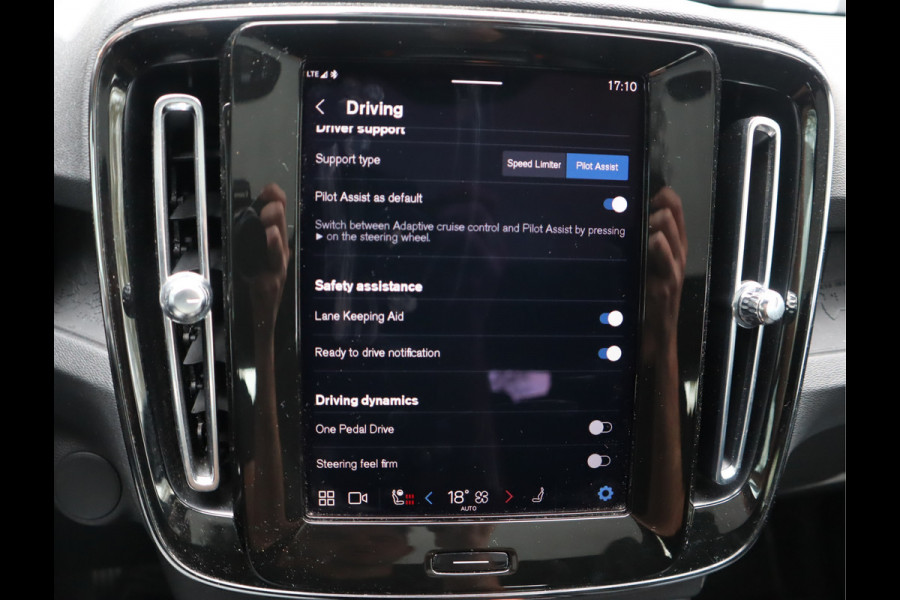 Volvo C40 Recharge Twin Intro Edition 78 kWh SOH 90.6% Navi / Trekh / Pano / 360Camera / Carplay / Stuur-Stoelverw / Harman/Kardon BTW AUTO /