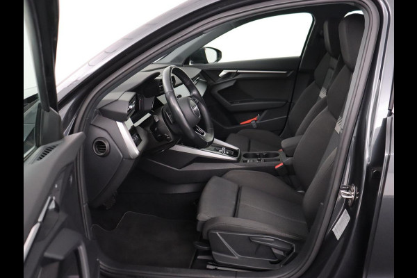 Audi A3 30 TFSI Advanced edition | Sportstoelen | Carplay | Audi Sound | Navigatie | Virtual Cockpit | Climate control | Full LED | Parkeerhulp | 17'' | DAB | Cruise control