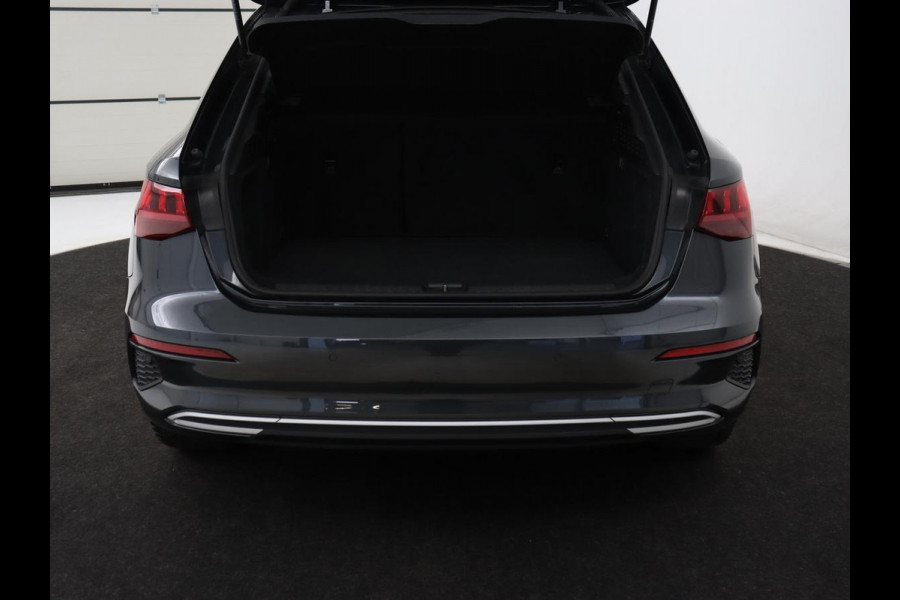 Audi A3 30 TFSI Advanced edition | Sportstoelen | Carplay | Audi Sound | Navigatie | Virtual Cockpit | Climate control | Full LED | Parkeerhulp | 17'' | DAB | Cruise control