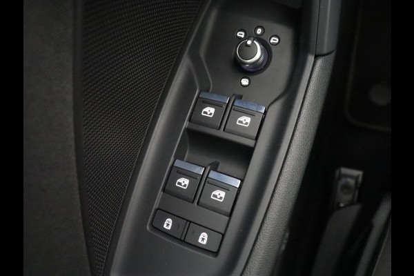Audi A3 30 TFSI Advanced edition | Sportstoelen | Carplay | Audi Sound | Navigatie | Virtual Cockpit | Climate control | Full LED | Parkeerhulp | 17'' | DAB | Cruise control
