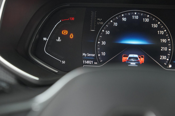 Renault Clio TCe 130 EDC Intens |  Allseason banden | Camera | Navigatie | Parkeersensoren