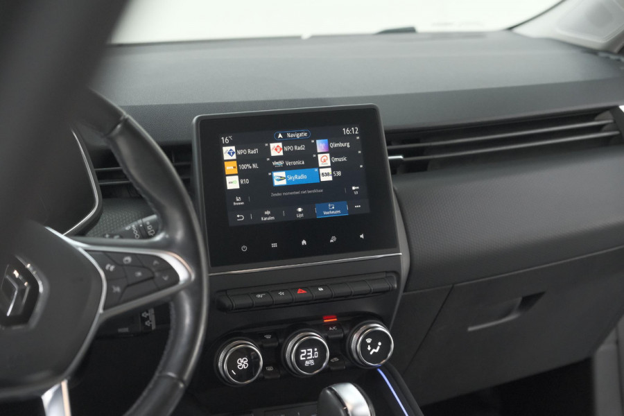 Renault Clio TCe 130 EDC Intens |  Allseason banden | Camera | Navigatie | Parkeersensoren