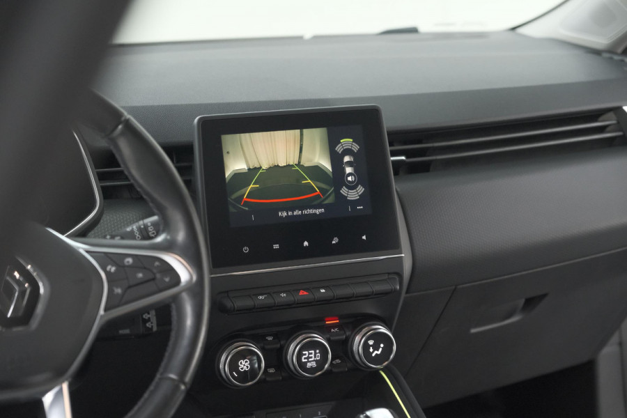 Renault Clio TCe 130 EDC Intens |  Allseason banden | Camera | Navigatie | Parkeersensoren