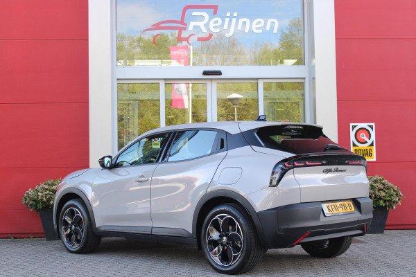 Alfa Romeo junior 156PK Elettrica 54 kWh | DRAADLOZE APPLE CARPLAY/ANDROID AUTO | PARKEERSENSOREN ACHTER |  CLIMATE CONTROL | VERKEERSBORDEN HERKENNING | ADAPTIVE CRUISE CONTROL | KEYLESS START | LICHTMETALEN VELGEN | LED KOPLAMPEN | LED ACHTERLICHTEN | SCUDETTO "LEGGENDA" |