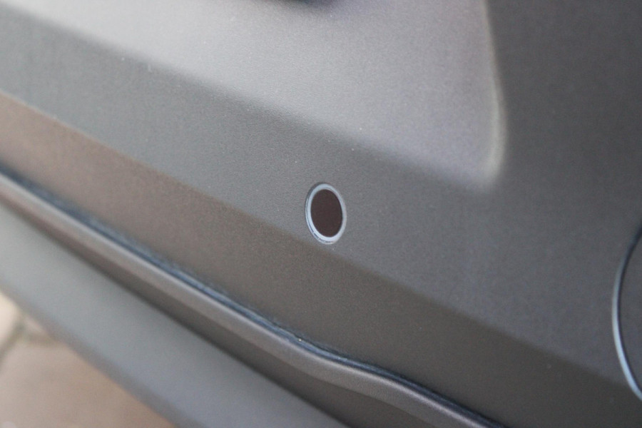 Alfa Romeo junior 156PK Elettrica 54 kWh | DRAADLOZE APPLE CARPLAY/ANDROID AUTO | PARKEERSENSOREN ACHTER |  CLIMATE CONTROL | VERKEERSBORDEN HERKENNING | ADAPTIVE CRUISE CONTROL | KEYLESS START | LICHTMETALEN VELGEN | LED KOPLAMPEN | LED ACHTERLICHTEN | SCUDETTO "LEGGENDA" |