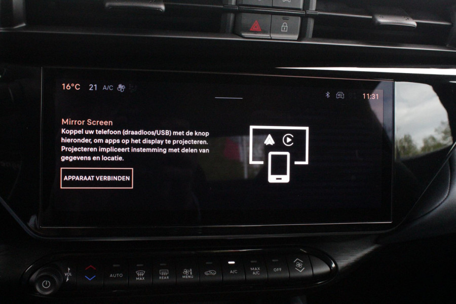 Alfa Romeo junior 156PK Elettrica 54 kWh | DRAADLOZE APPLE CARPLAY/ANDROID AUTO | PARKEERSENSOREN ACHTER |  CLIMATE CONTROL | VERKEERSBORDEN HERKENNING | ADAPTIVE CRUISE CONTROL | KEYLESS START | LICHTMETALEN VELGEN | LED KOPLAMPEN | LED ACHTERLICHTEN | SCUDETTO "LEGGENDA" |