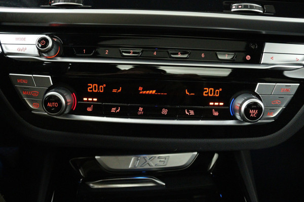 BMW iX3 High Executive 80 kWh M-pakket (1e eigenaar, NL-auto, Dealer OnderH, Panoramadak, Navi Pro, Leder, StoelV, Etc)