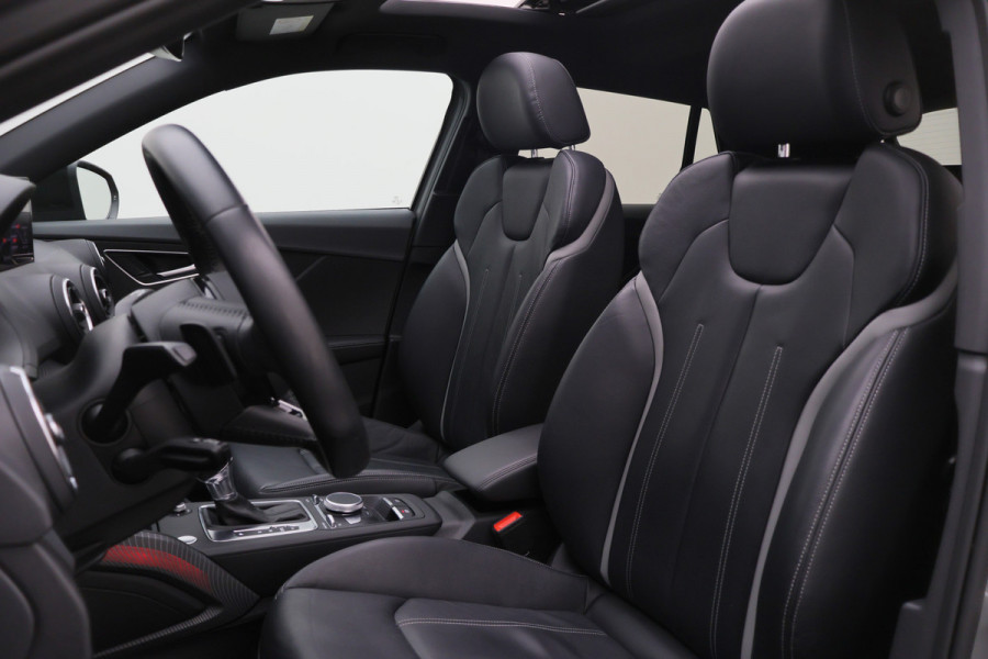 Audi Q2 2.0 TFSI quattro Sport Edition #1 Panoramadak, Leer, B&O, Head-Up, ACC, Trekhaak, 19"