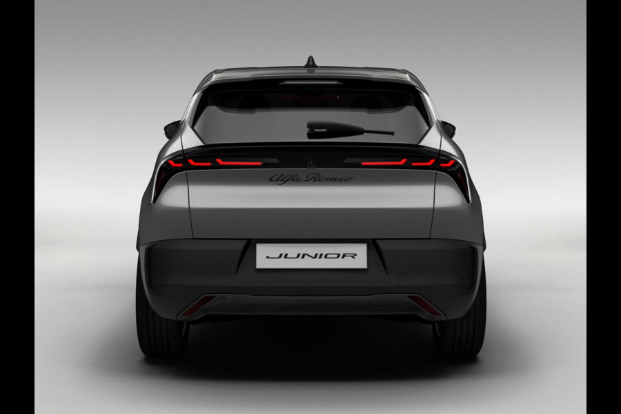 Alfa Romeo junior Elettrica Speciale 54 kWh | Techno Pack | Warmtepomp | Verwarmbare Voorruit | Arese Silver