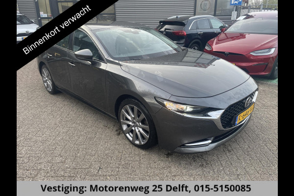 Mazda 3 2.0 e-SkyActiv-X M Hybrid 186 Comfort . STUUR & STOELVERWARMING . BOSE AUDIO  . NAVIGATIE .