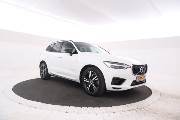 Volvo XC60 2.0 T8 Twin Engine AWD R-Design Luchtvering, Stoelverwarming, Panorama, Apple Carplay,