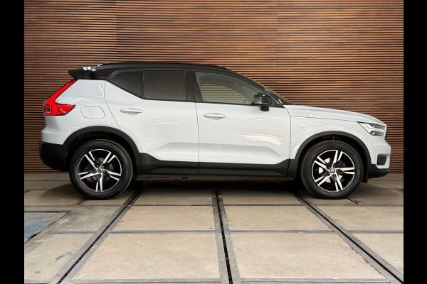 Volvo XC40 1.5 T3 R-Design | Pano | Winterpakket | Elektr voorstoelen+memory | Camera | Carplay