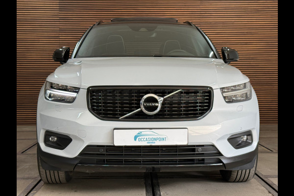 Volvo XC40 1.5 T3 R-Design | Pano | Winterpakket | Elektr voorstoelen+memory | Camera | Carplay
