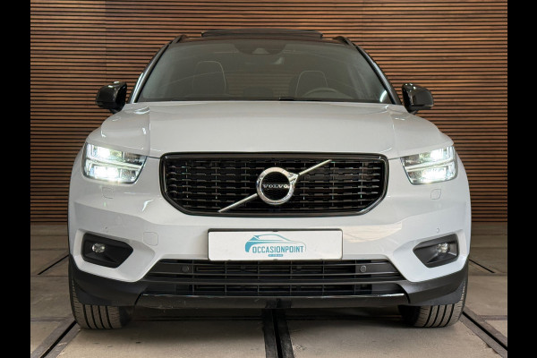 Volvo XC40 1.5 T3 R-Design | Pano | Winterpakket | Elektr voorstoelen+memory | Camera | Carplay