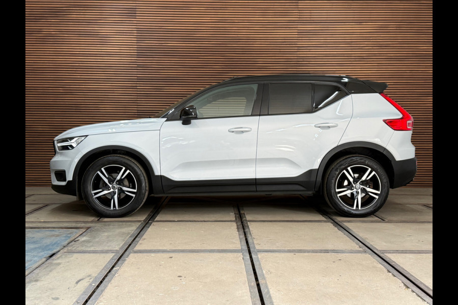 Volvo XC40 1.5 T3 R-Design | Pano | Winterpakket | Elektr voorstoelen+memory | Camera | Carplay