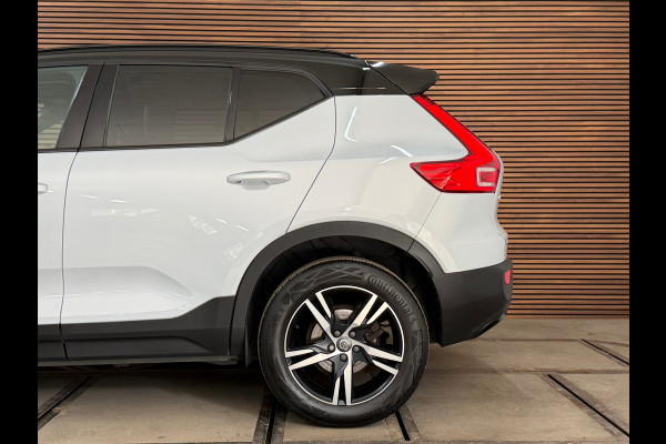 Volvo XC40 1.5 T3 R-Design | Pano | Winterpakket | Elektr voorstoelen+memory | Camera | Carplay