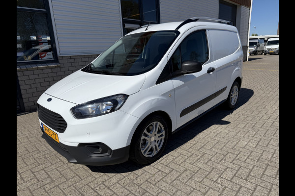 Ford Transit Courier 1.5 TDCI Trend / euro 6 / bpm vrij / vaste prijs rijklaar € 9.950 marge / vrij van btw / pdc voor en achter / airco / cruise / schuifdeur / lichtmetalen velgen