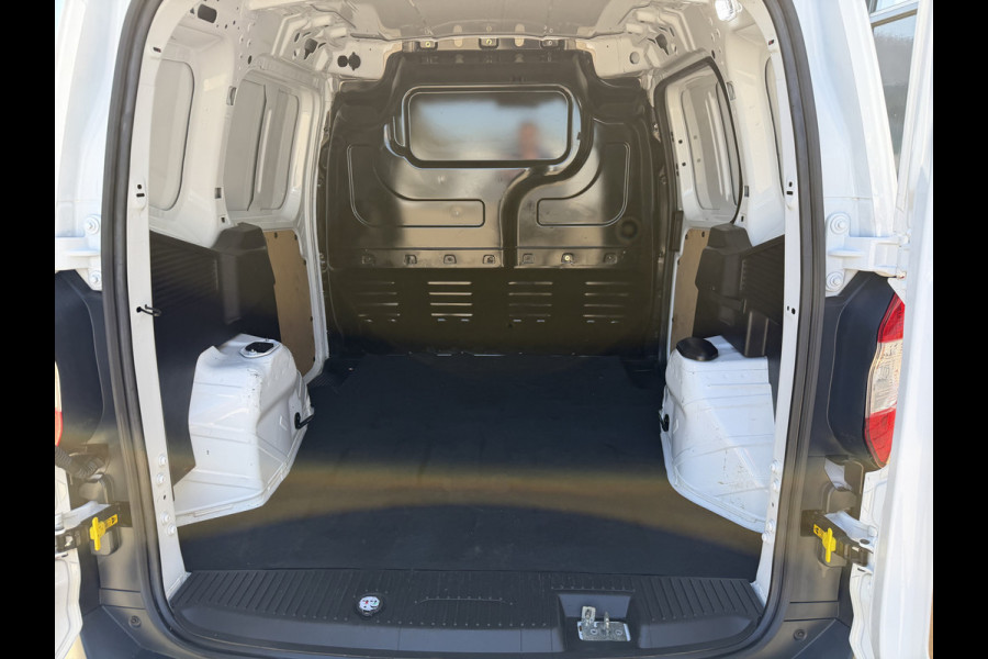 Ford Transit Courier 1.5 TDCI Trend / euro 6 / bpm vrij / vaste prijs rijklaar € 9.950 marge / vrij van btw / pdc voor en achter / airco / cruise / schuifdeur / lichtmetalen velgen