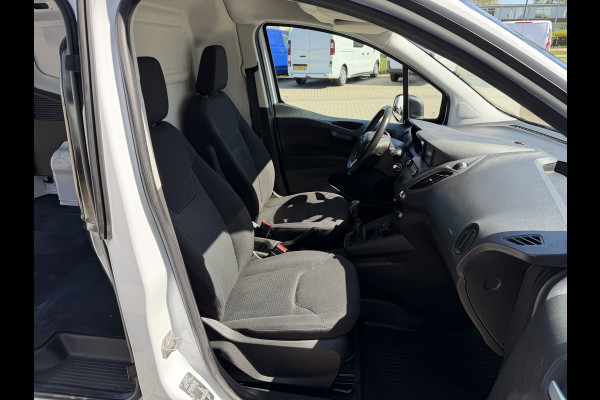 Ford Transit Courier 1.5 TDCI Trend / euro 6 / bpm vrij / vaste prijs rijklaar € 9.950 marge / vrij van btw / pdc voor en achter / airco / cruise / schuifdeur / lichtmetalen velgen