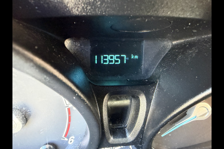 Ford Transit Courier 1.5 TDCI Trend / euro 6 / bpm vrij / vaste prijs rijklaar € 9.950 marge / vrij van btw / pdc voor en achter / airco / cruise / schuifdeur / lichtmetalen velgen