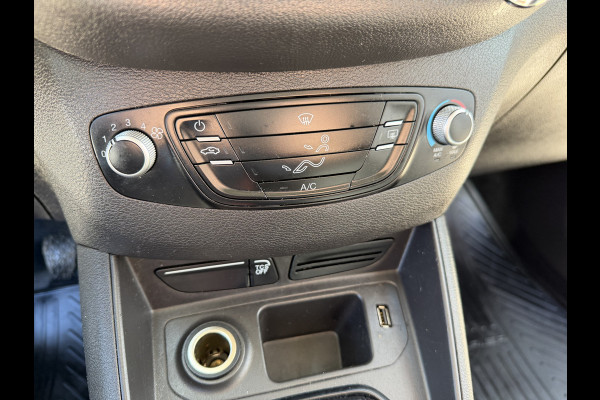 Ford Transit Courier 1.5 TDCI Trend / euro 6 / bpm vrij / vaste prijs rijklaar € 9.950 marge / vrij van btw / pdc voor en achter / airco / cruise / schuifdeur / lichtmetalen velgen