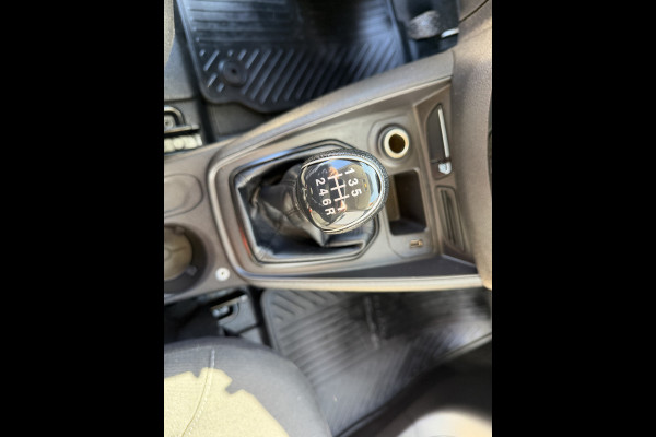 Ford Transit Courier 1.5 TDCI Trend / euro 6 / bpm vrij / vaste prijs rijklaar € 9.950 marge / vrij van btw / pdc voor en achter / airco / cruise / schuifdeur / lichtmetalen velgen