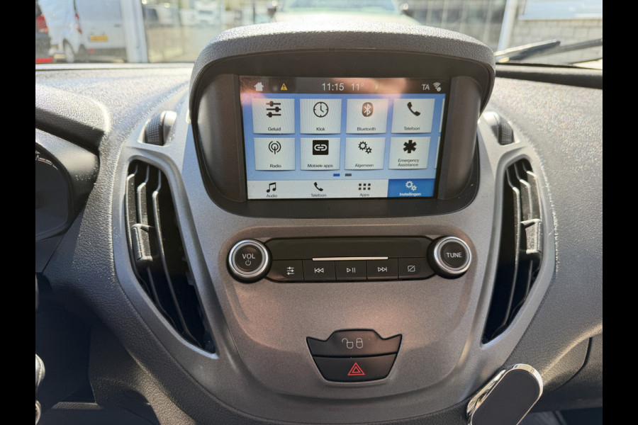 Ford Transit Courier 1.5 TDCI Trend / euro 6 / bpm vrij / vaste prijs rijklaar € 9.950 marge / vrij van btw / pdc voor en achter / airco / cruise / schuifdeur / lichtmetalen velgen