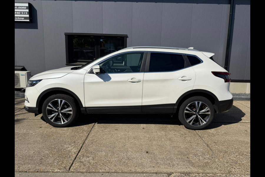 Nissan QASHQAI 1.3 MHEV N-Connecta /Trekhaak / NAVI / CAMERA /STOELVERW. / PANORAMA