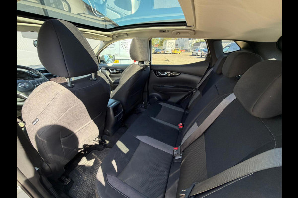 Nissan QASHQAI 1.3 MHEV N-Connecta /Trekhaak / NAVI / CAMERA /STOELVERW. / PANORAMA