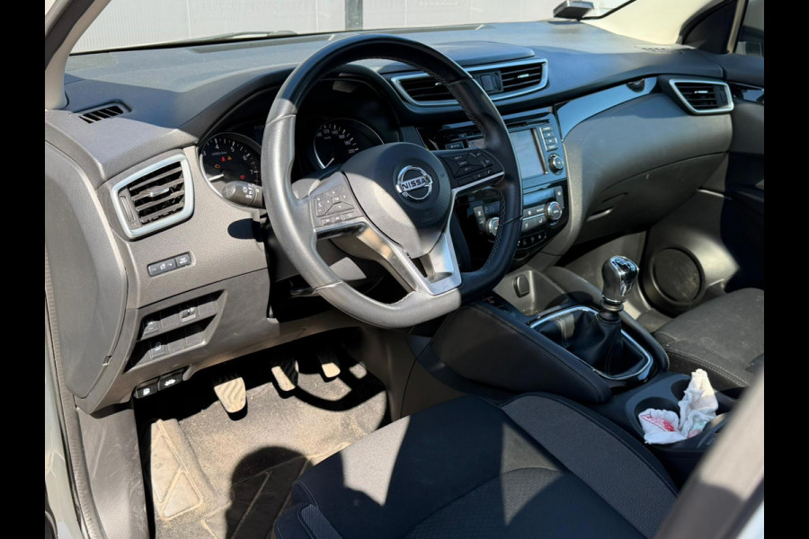 Nissan QASHQAI 1.3 MHEV N-Connecta /Trekhaak / NAVI / CAMERA /STOELVERW. / PANORAMA