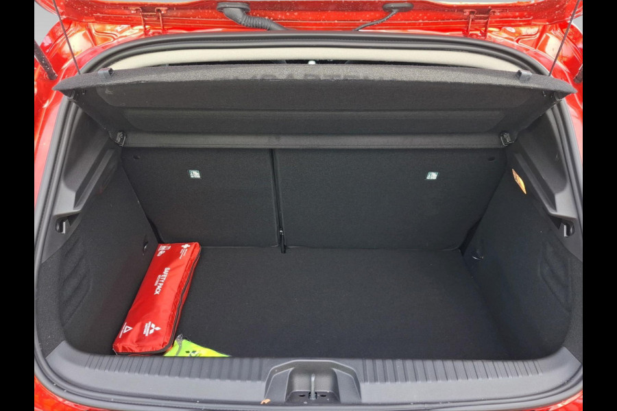 Mitsubishi Colt 1.6 HEV Intense Apple Carplay/Android Auto | Cruise control | Lichtmetalen velgen