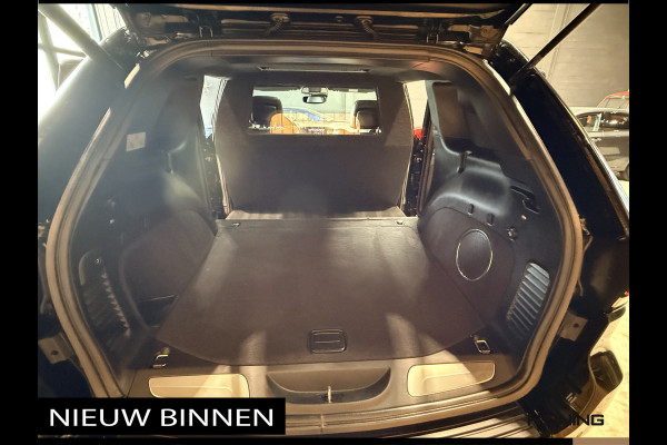 Jeep Grand Cherokee 6.4 V8 SRT8. Grijs Kenteken. Navi. Apple-carplay. Trekhaak. LPG. 93000 KM