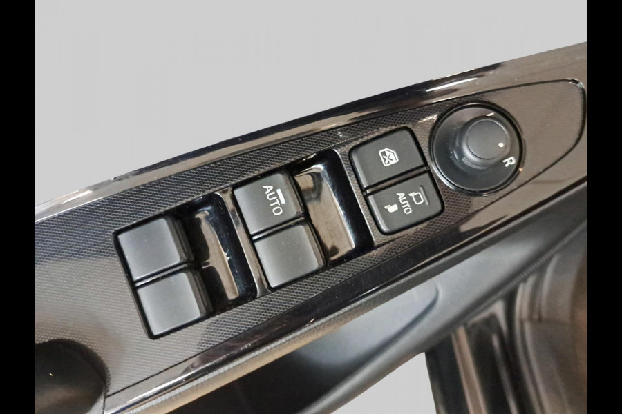 Mazda 2 1.5 Skyactiv-G Luxury Incl. Apple Carplay/Android Auto | Cruise control | Lichtmetalen velgen 16"